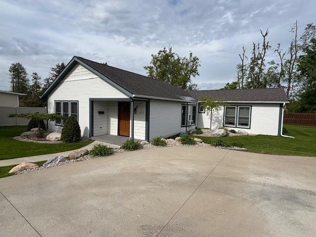1020 Waukazoo, Petoskey, MI 49770 - view of single story home