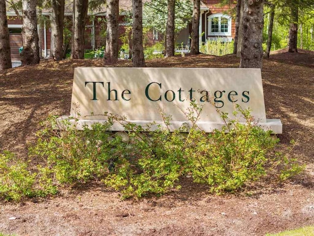 6707 Cottage Ct Unit 40, Bay Harbor, MI 49770 - view of community sign