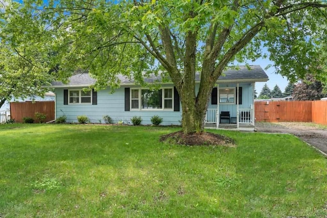 1105 Grant St, Charlevoix, MI 49720 - single story home with covered porch