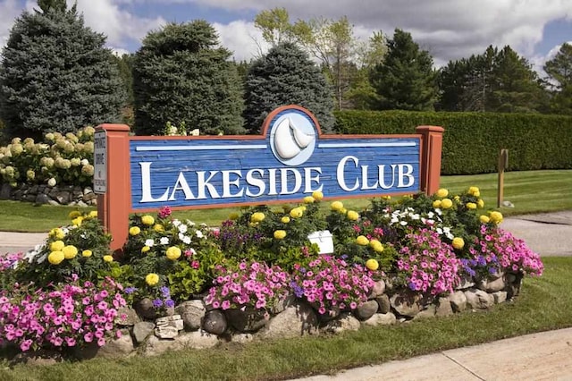3480 Lakeside Dr N Unit 35, Petoskey, MI 49770 - view of community / neighborhood sign