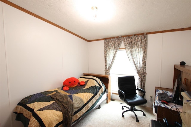 6685 M-66 Hwy, Charlevoix, MI 49720 - carpeted bedroom with crown molding and a textured ceiling