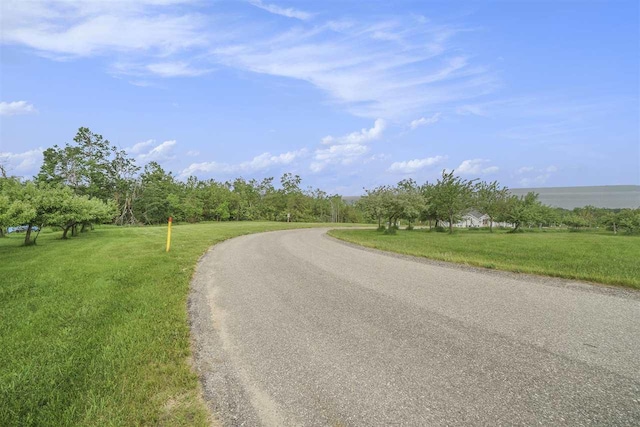 968 Hotchkiss Cir, Petoskey, MI 49770