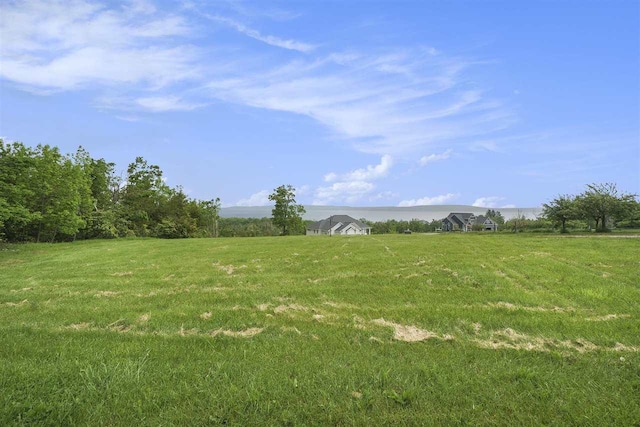 968 Hotchkiss Cir, Petoskey, MI 49770