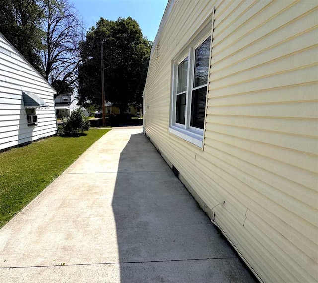 2343 Bonner Rd, Ferndale, MI 48220 - view of side of property featuring a yard