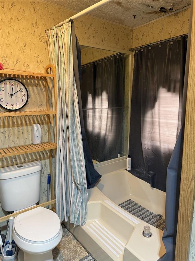 6515 Pincherry Rd, Charlevoix, MI 49720 - full bath with wallpapered walls and shower / tub combo with curtain