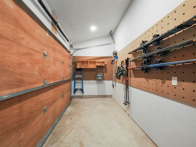 5277 Tyrol Ln, Harbor Springs, MI 49740 - view of garage