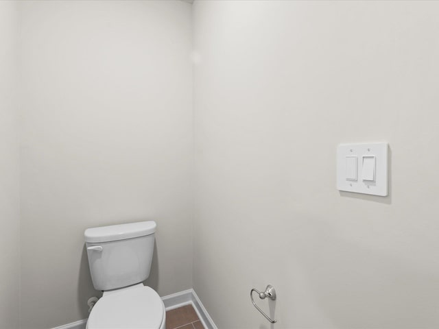 119 Martel Dr, Spartanburg, SC 29301 - bathroom with baseboards and tile patterned floors
