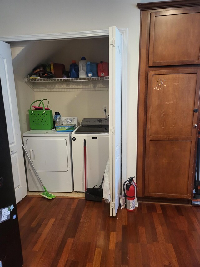 359 Edgemont Ave, Spartanburg, SC 29301 - washroom with separate washer and dryer and dark wood-style floors