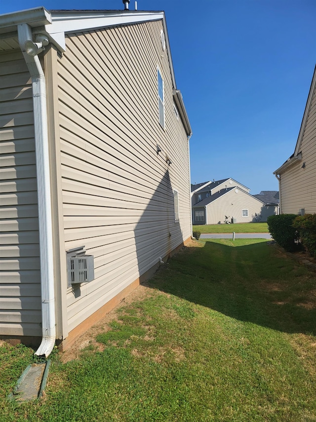 359 Edgemont Ave, Spartanburg, SC 29301 - view of side of property with a lawn