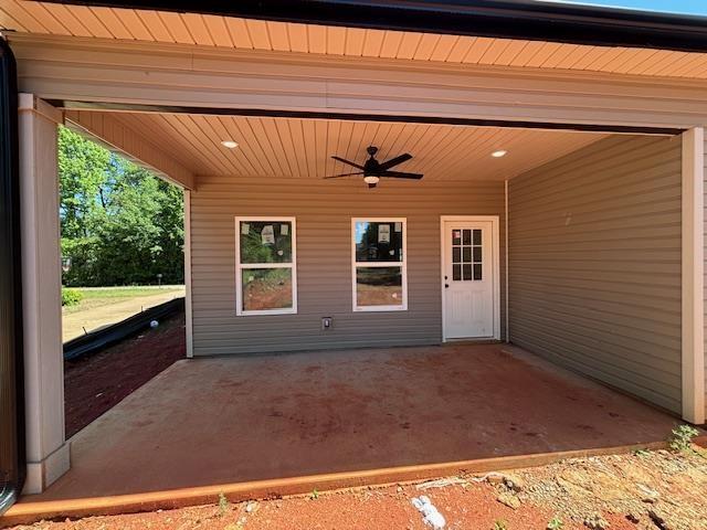 179 Cedar Ave, Wellford, SC 29385 - view of patio / terrace featuring a ceiling fan