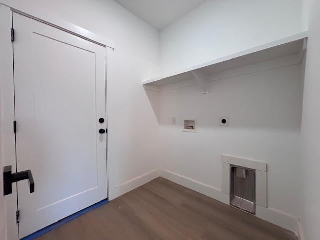 179 Cedar Ave, Wellford, SC 29385 - washroom featuring washer hookup, wood finished floors, and hookup for an electric dryer