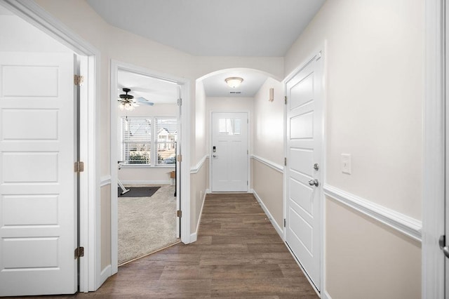 1135 Wanley Way, Boiling Springs, SC 29316 - entryway with arched walkways, dark wood-style floors, and ceiling fan