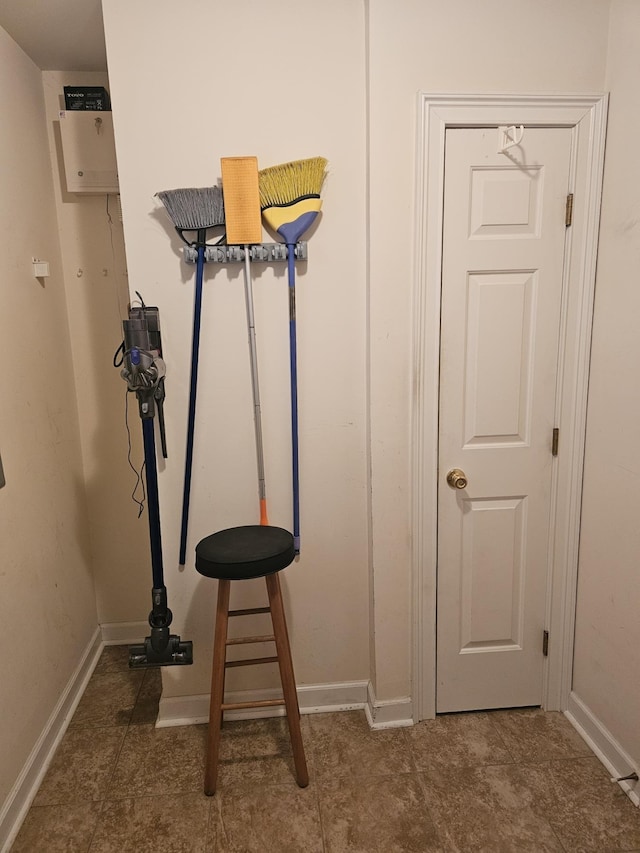 1 Carnoustie Ct, Campobello, SC 29322 - detailed view of baseboards