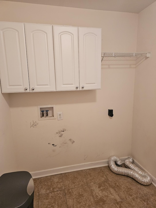 1 Carnoustie Ct, Campobello, SC 29322 - laundry area featuring electric dryer hookup, cabinet space, and washer hookup