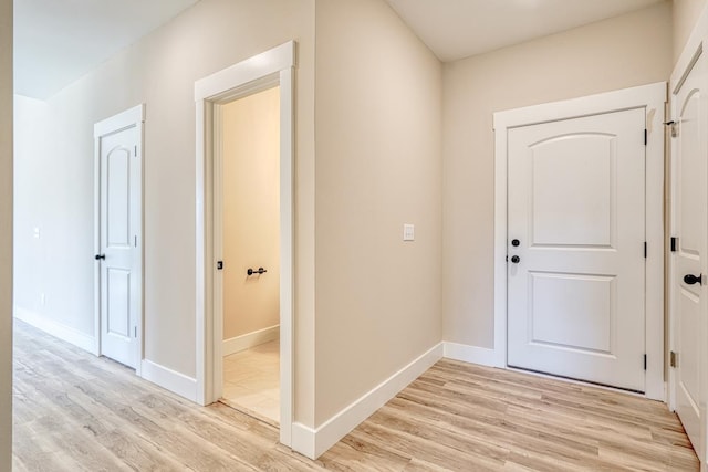 155 Chestnut Dr, Woodruff, SC 29388 - corridor featuring light wood finished floors and baseboards