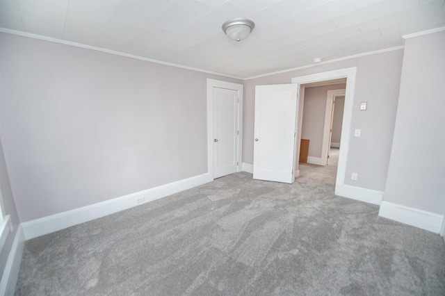 708 E Main St, Union, SC 29379 - carpeted empty room featuring crown molding and baseboards