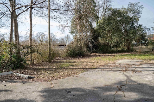 708 E Main St, Union, SC 29379 - view of yard featuring a patio area