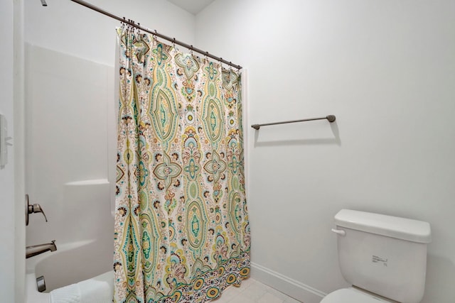 2297 Davenport Ct, Moore, SC 29369 - bathroom with toilet and shower / bath combo