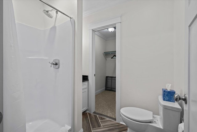 3664 River Rd, Union, SC 29379 - full bathroom featuring a stall shower and crown molding