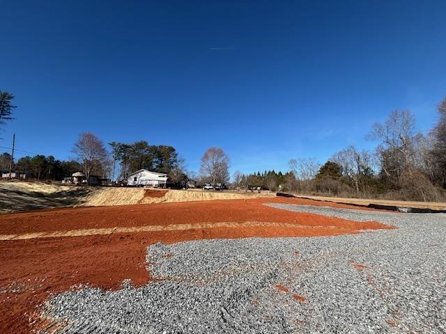 825AND835 Campobello Gramling School Rd, Campobello, SC 29322 - photo 6