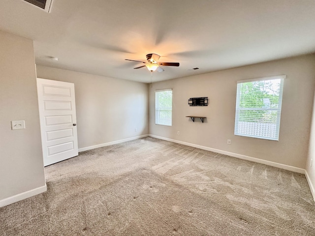 637 Grays Creek Rd, Spartanburg, SC 29303 - unfurnished room with ceiling fan and carpet floors