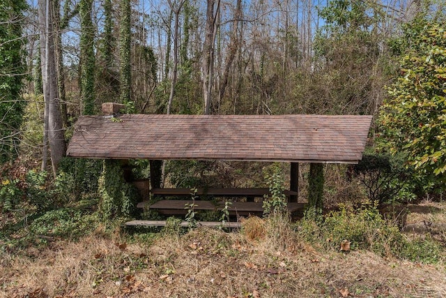 1109 Hemlock Dr, Shelby, NC 28150 - view of home's community featuring a forest view