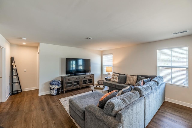 2086 Wexley Dr, Boiling Springs, SC 29316 - living area featuring wood finished floors and baseboards