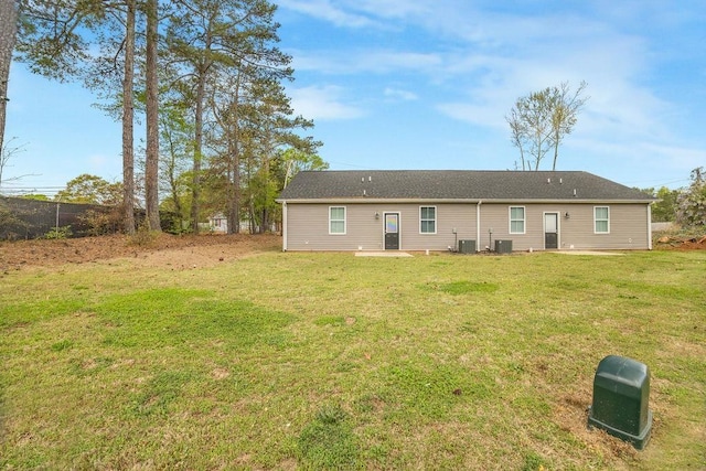 119 N Moore St, Duncan, SC 29334 - back of property featuring a lawn