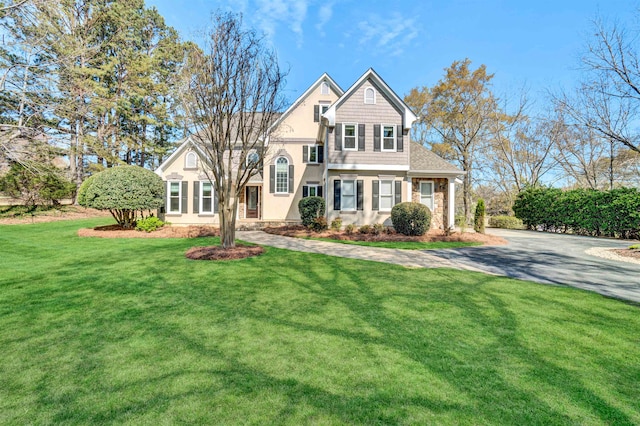 10 Torrey Pines Ct, Spartanburg, SC 29306 - view of front of property with a front yard and stucco siding