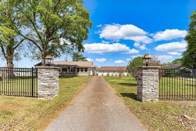 1620 Rainbow Lake Rd, Inman, SC 29349 - view of gate