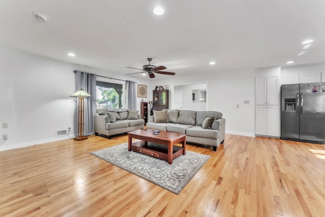 101 Owens Dr, Inman, SC 29349 - living area featuring light wood-style floors, recessed lighting, and ceiling fan