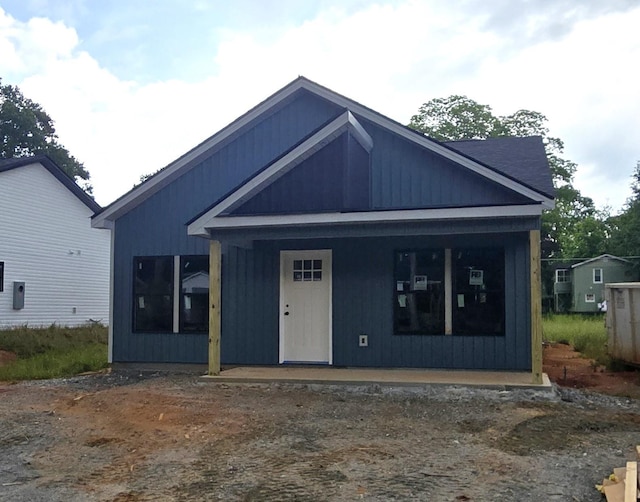 2314 Wellington Rd, Spartanburg, SC 29302 - view of front of property featuring covered porch