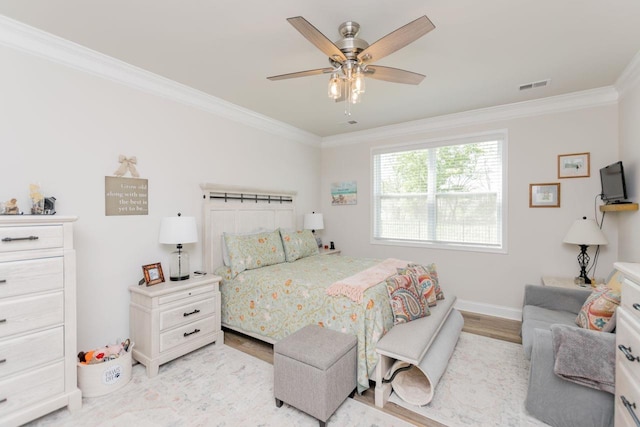 5 Yellow Fox Rd, Greer, SC 29650 - bedroom with crown molding, light wood-style flooring, and a ceiling fan