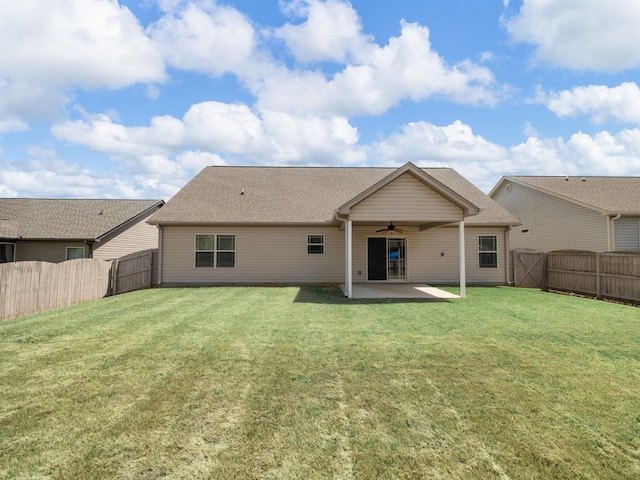 311 Hayfield Ct, Boiling Springs, SC 29316 - back of property featuring ceiling fan, a patio area, a fenced backyard, and a gate