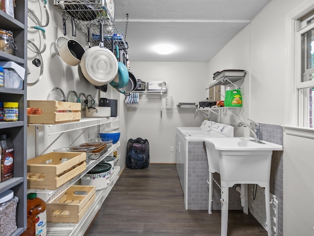 228 Anita Dr, Spartanburg, SC 29302 - laundry room featuring wood finished floors and washing machine and dryer