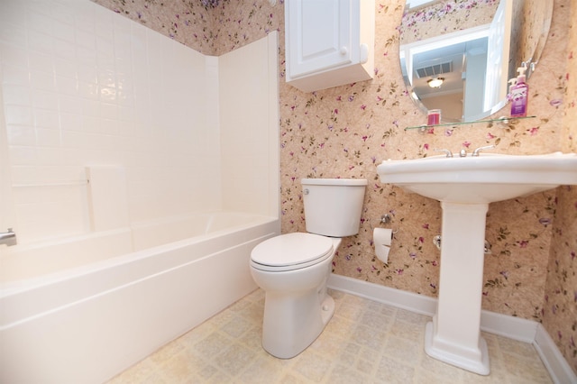 441 Rexford Dr, Moore, SC 29369 - bathroom featuring washtub / shower combination and wallpapered walls