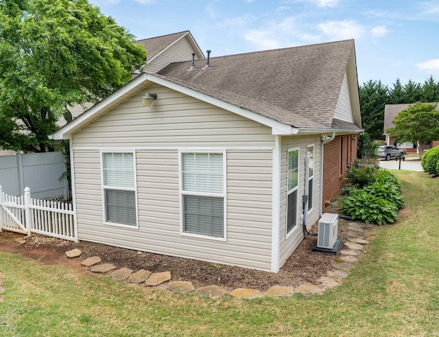 441 Rexford Dr, Moore, SC 29369 - view of side of property with roof with shingles and an ac unit