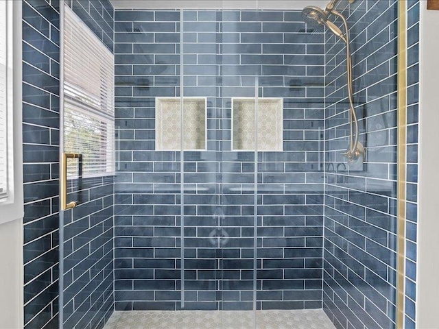 207 Bartlett St, Mauldin, SC 29662 - bathroom featuring a tile shower
