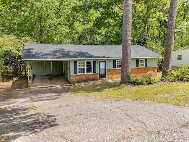 241 Idlewood Cir, Spartanburg, SC 29307 - photo 1