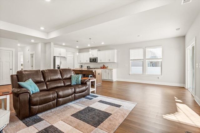424 Granbury Dr, Duncan, SC 29334 - living area with recessed lighting and wood finished floors