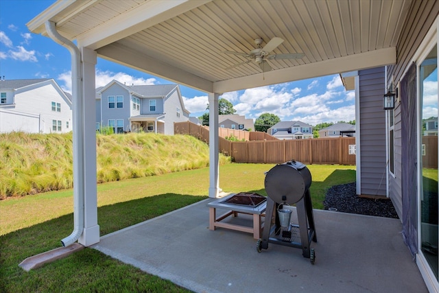 424 Granbury Dr, Duncan, SC 29334 - view of patio / terrace featuring a residential view, ceiling fan, and an outdoor fire pit