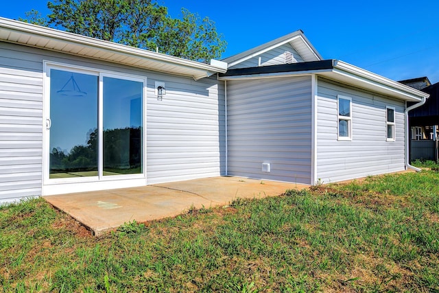 583 Berry Rd, Boiling Springs, SC 29316 - rear view of property with a patio area and a yard