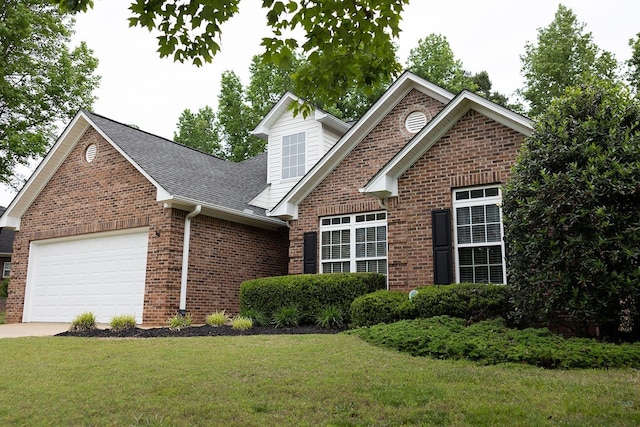 413 N Sweetwater Hills Dr, Moore, SC 29369 - traditional home with a garage, a front yard, brick siding, and roof with shingles