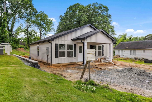 139 Carolina Ave, Spartanburg, SC 29306 - view of front of house with a front lawn