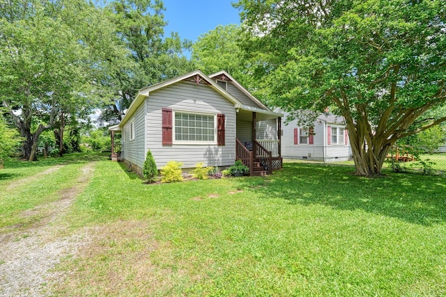 1762 New Cut Rd, Spartanburg, SC 29303 - view of front of home featuring a front yard and crawl space