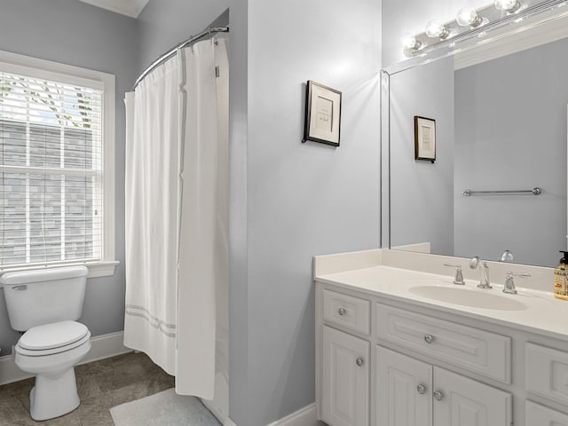 458 Carolina Club Dr, Spartanburg, SC 29306 - full bath featuring vanity and a shower with curtain