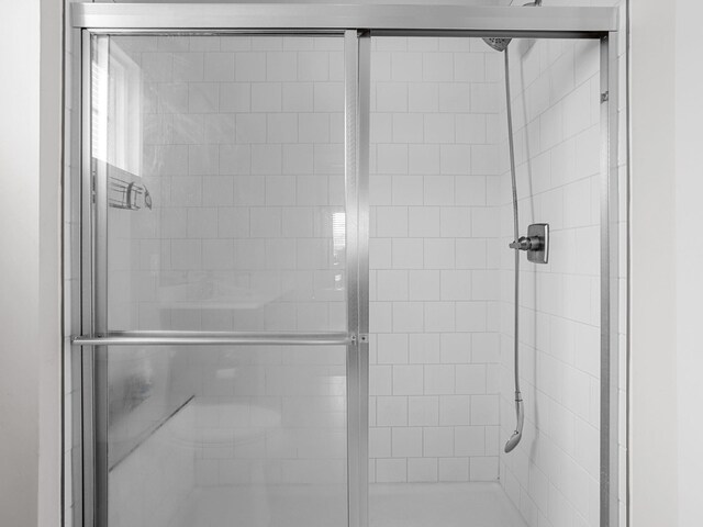 514 Olivia Springs Dr, Spartanburg, SC 29302 - bathroom with a stall shower