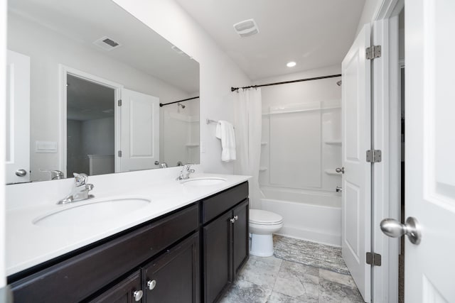 912 Brynderwen Pl, Lyman, SC 29365 - full bath featuring double vanity, shower / bath combo with shower curtain, and recessed lighting