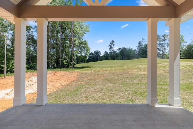 3135 E Croft Cir, Spartanburg, SC 29302 - view of grassy yard featuring a patio and view of scattered trees