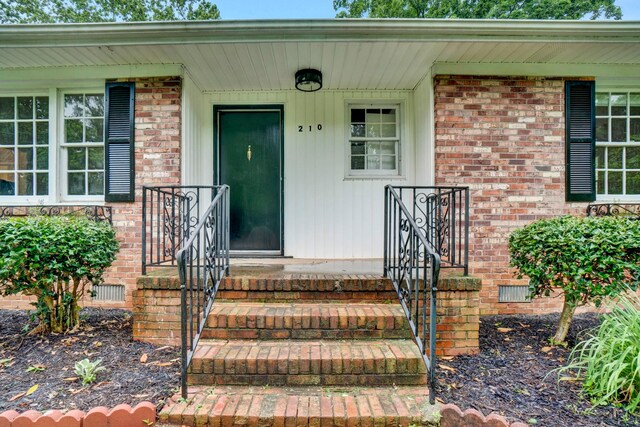 210 Fleetwood Dr, Greenville, SC 29605 - photo 2